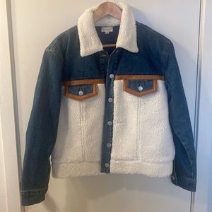 Jean jacket with Sherpa lining